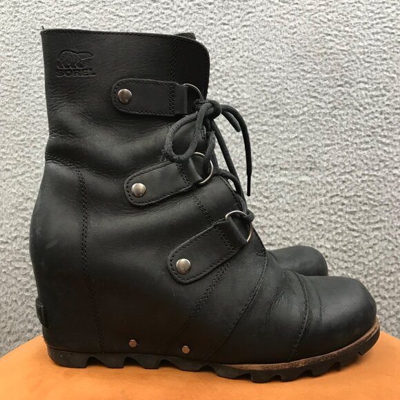 SOREL JOAN OF ARCTIC  BLACK LEATHER HIDDEN WEDGE HEEL ANKLE BOOTS 8.5 - Picture 1 of 16